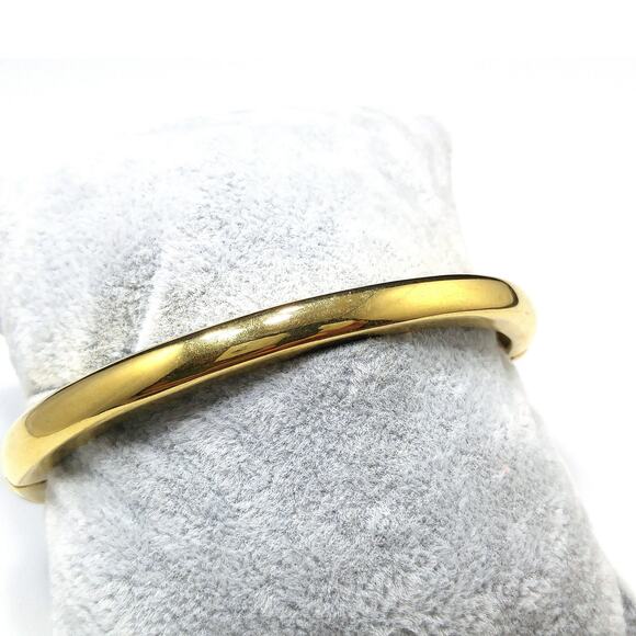 Napier Red Enamel Gold Plated Hinged Bracelet, Metallic Red Enamel, 1990s - Picture 6 of 10